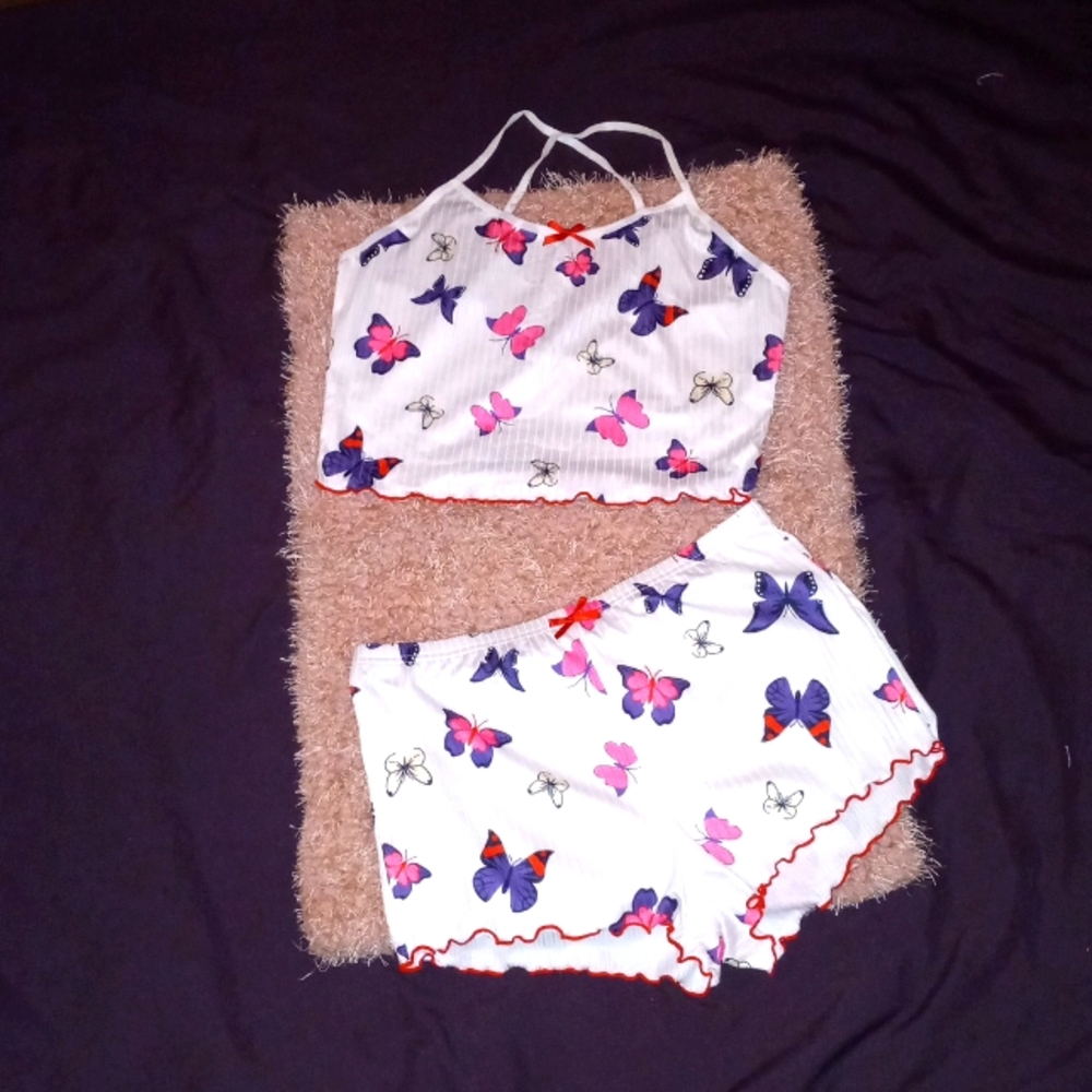NWT 2 Piece Butterfly Print SleepWear Loungewear